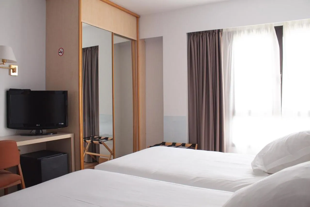 **  Hotel Ezeiza San Sebastian Spain