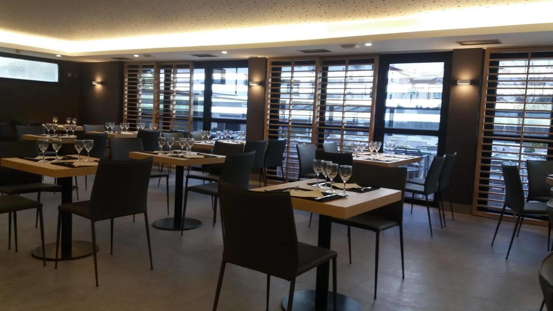 Hotel Ezeiza San Sebastian 2*,  Spain